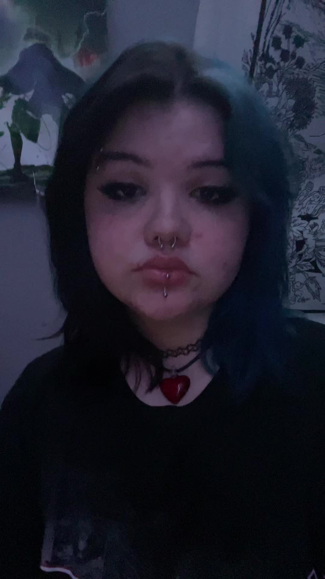 @womanstealerr