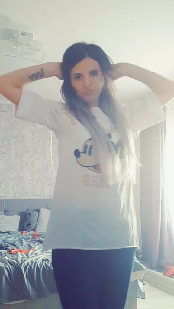 @Denisa den