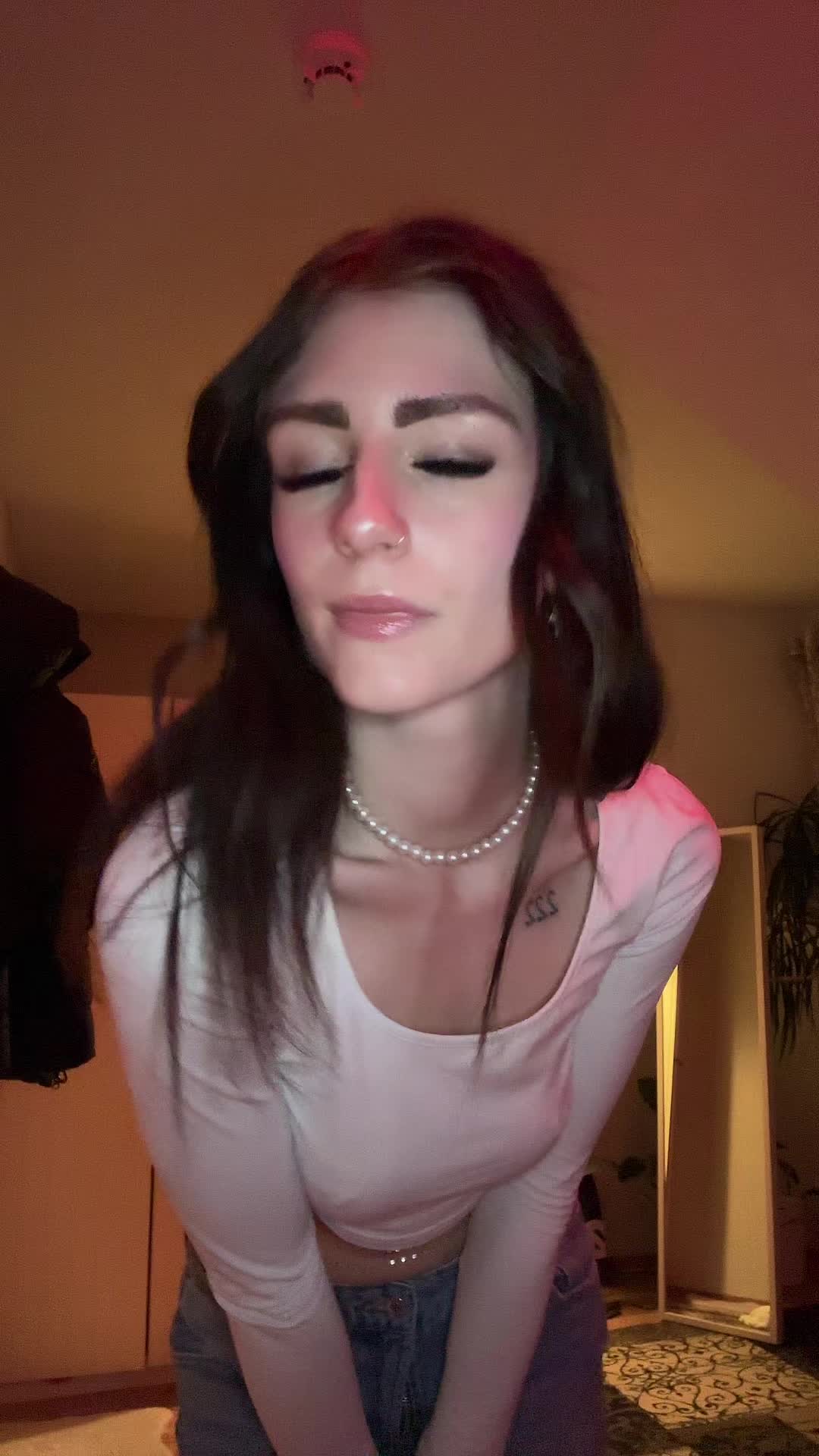 @𝒸𝒽𝒶𝓎𝑒𝓃𝓃𝑒🌟🕺