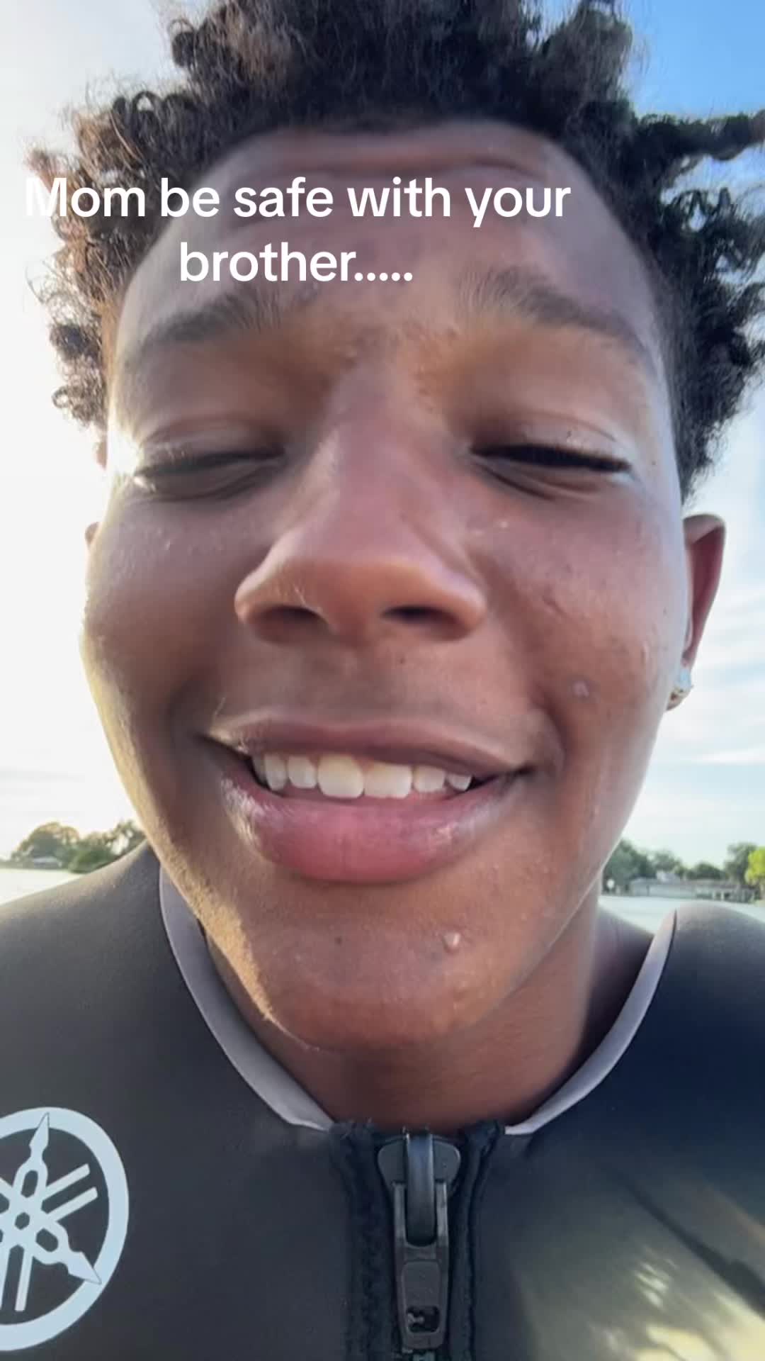 @🗿
