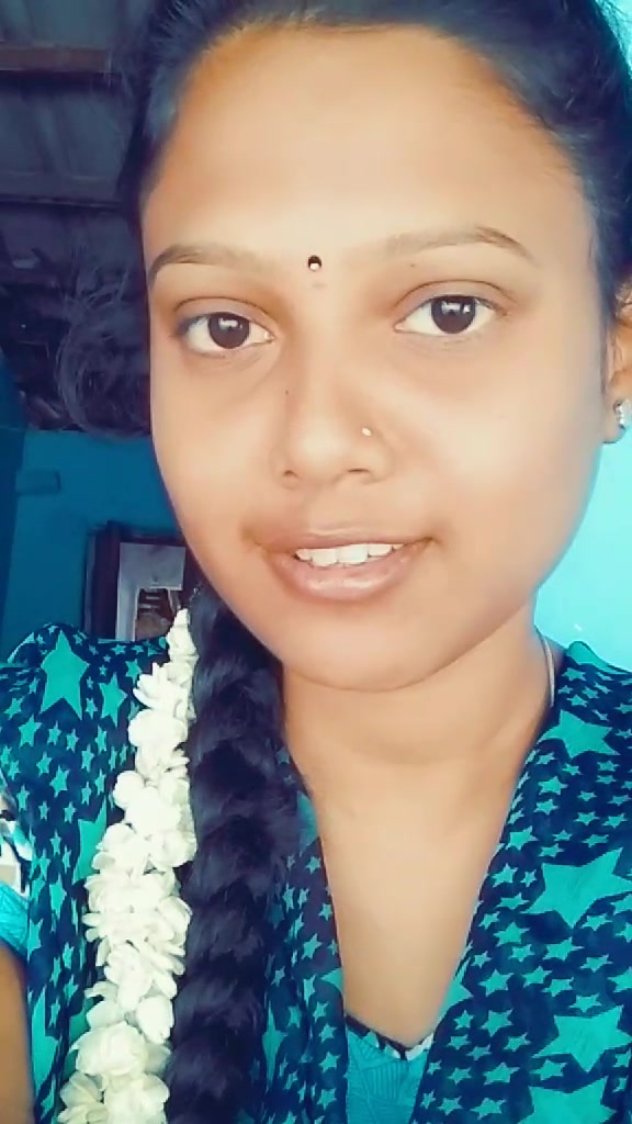 @💕Niveditha👒