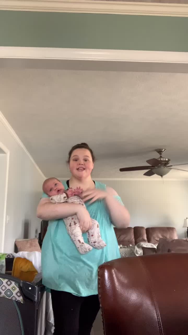 @Emmi.boo