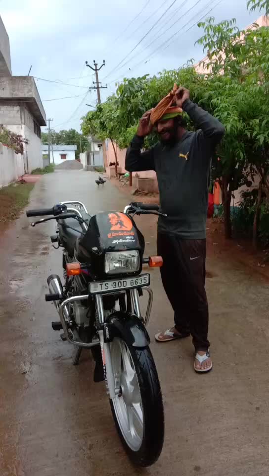 @SRISALIAM YADAV
