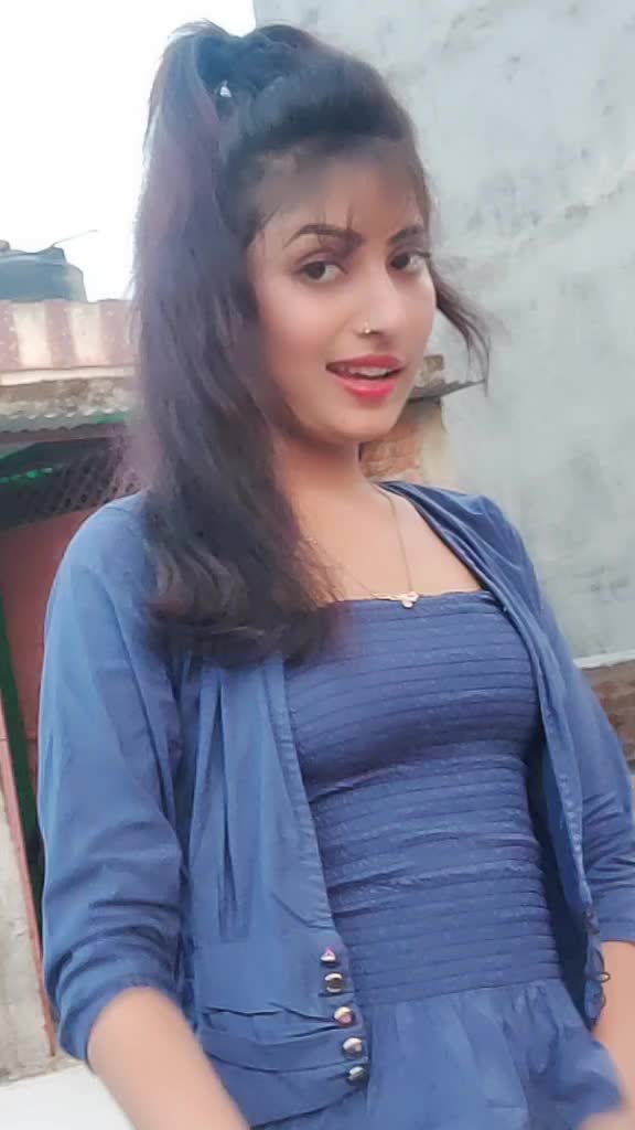 @Gorakhpuriya girl (Honey)😊