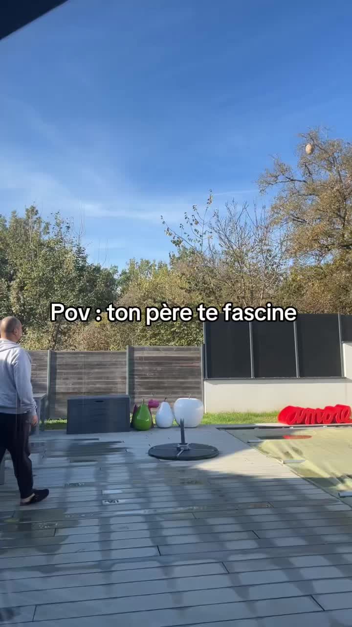 @Naomelya