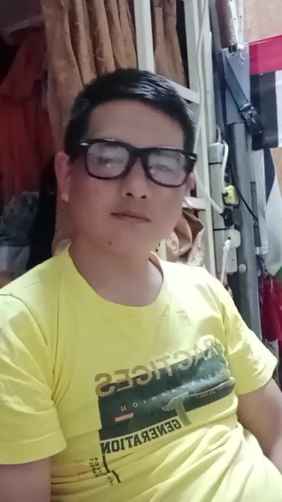 @,