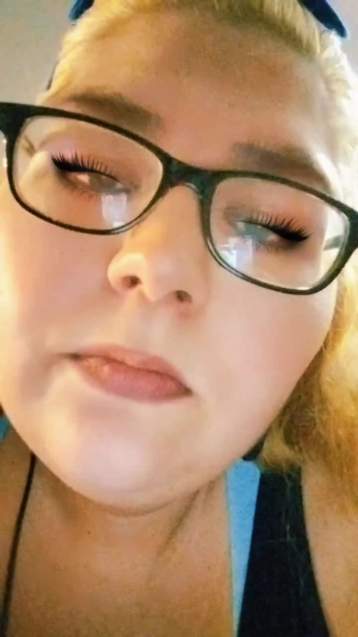 @Lachrishia R