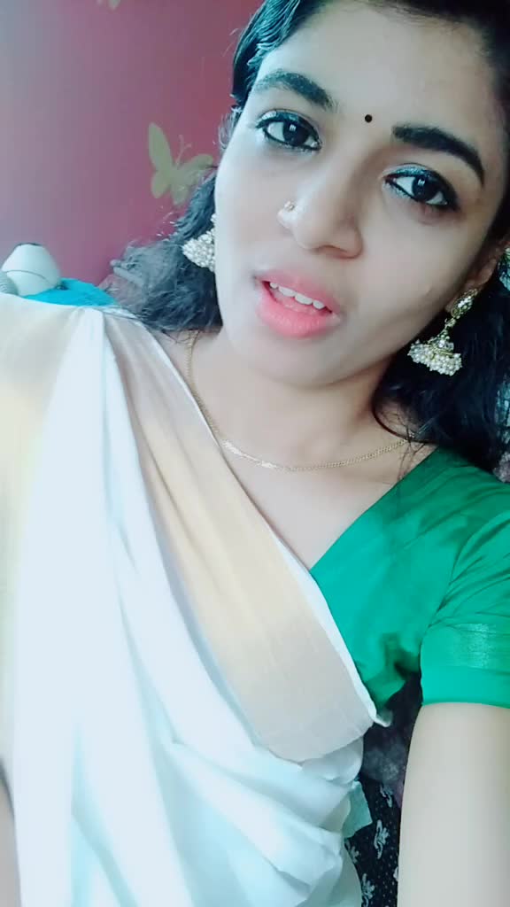 @charuu_zzzzz