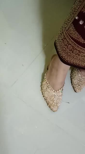 @Glad-Fashion10