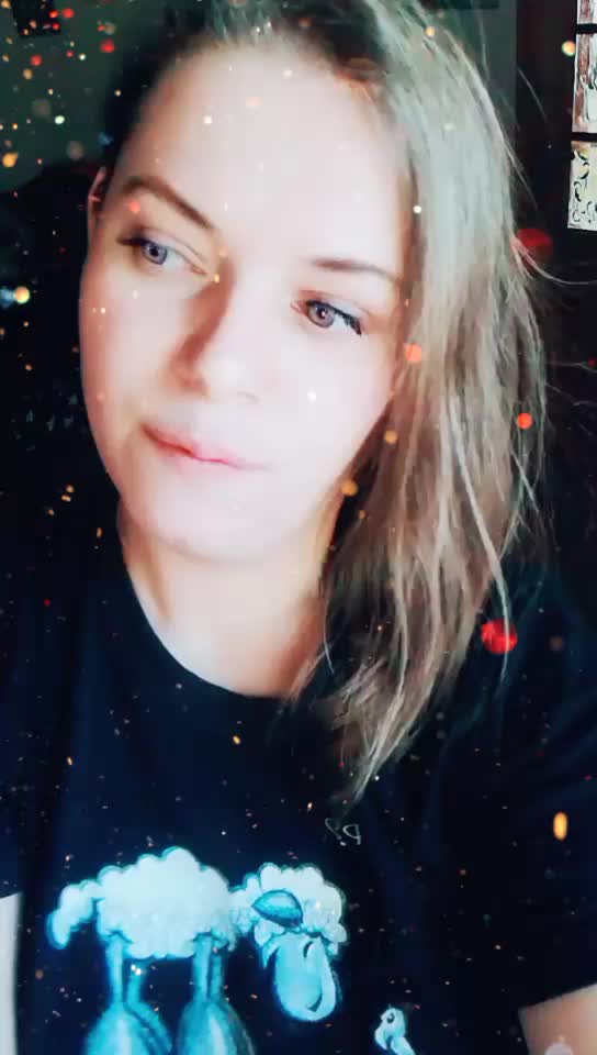 @mellymaus92