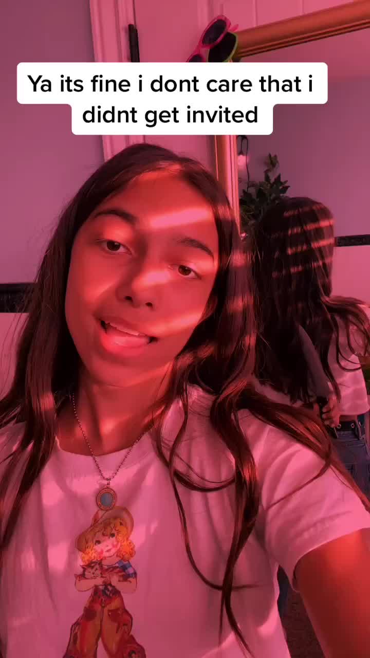 @bella