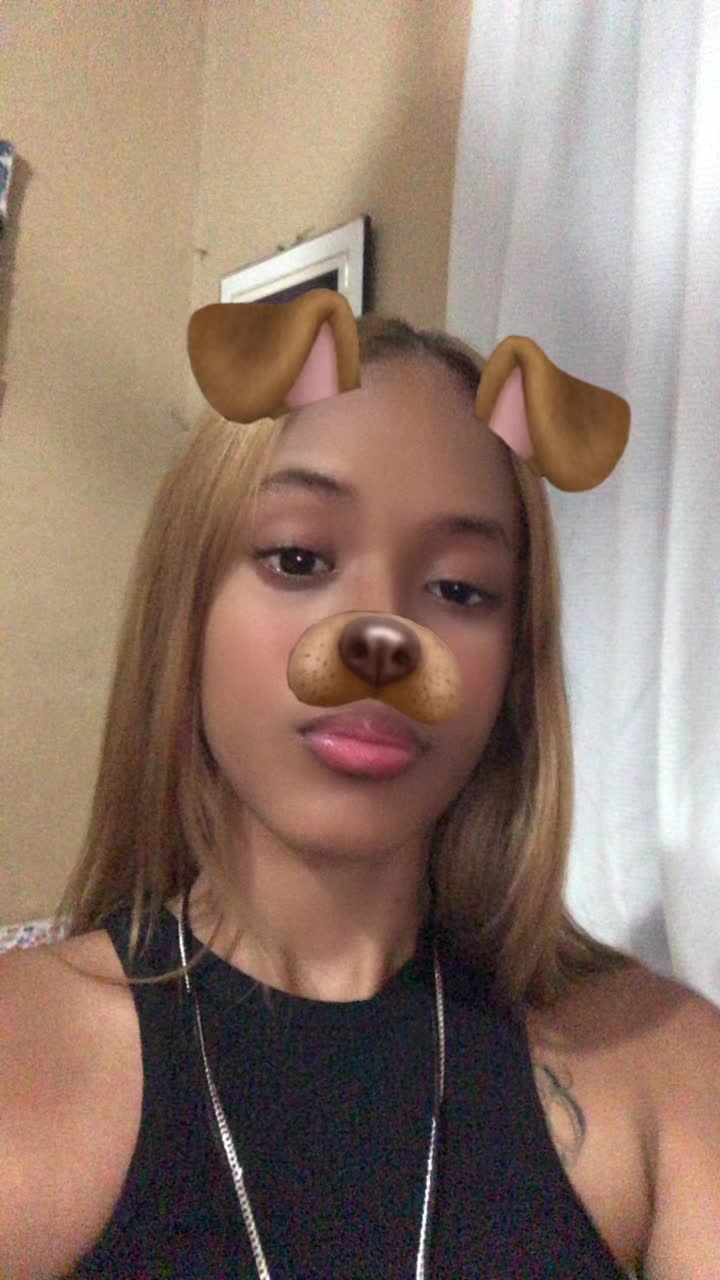 @Chica CaretAa.🤡🖤