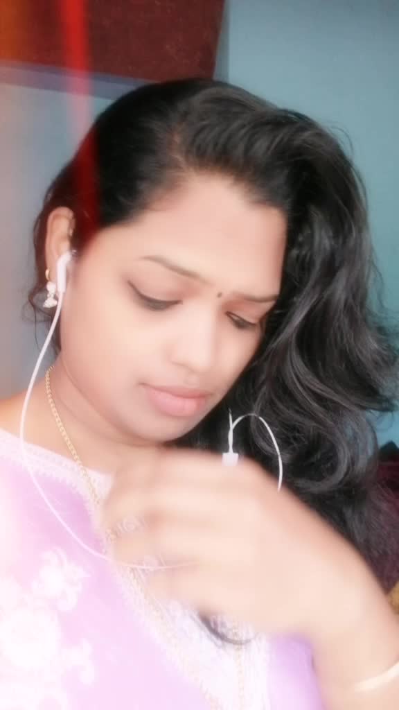 @Suchi_ ponnoos