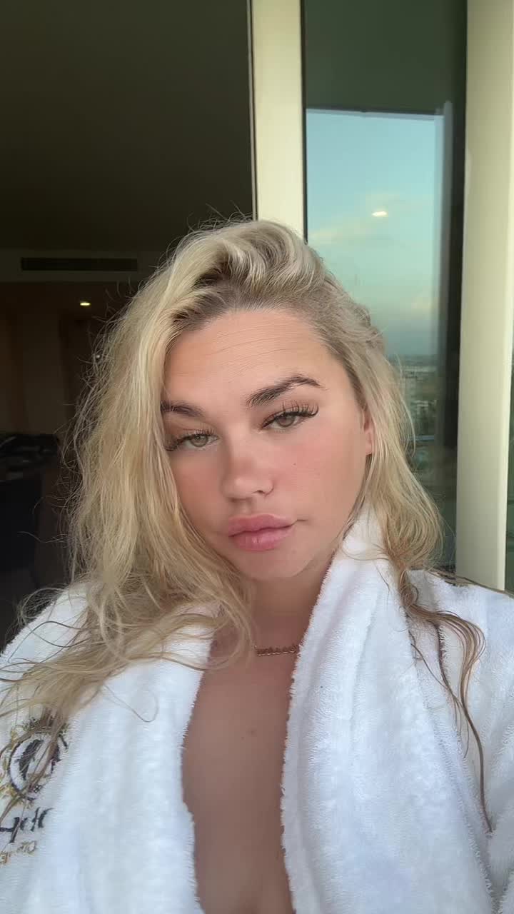 @luanapeach