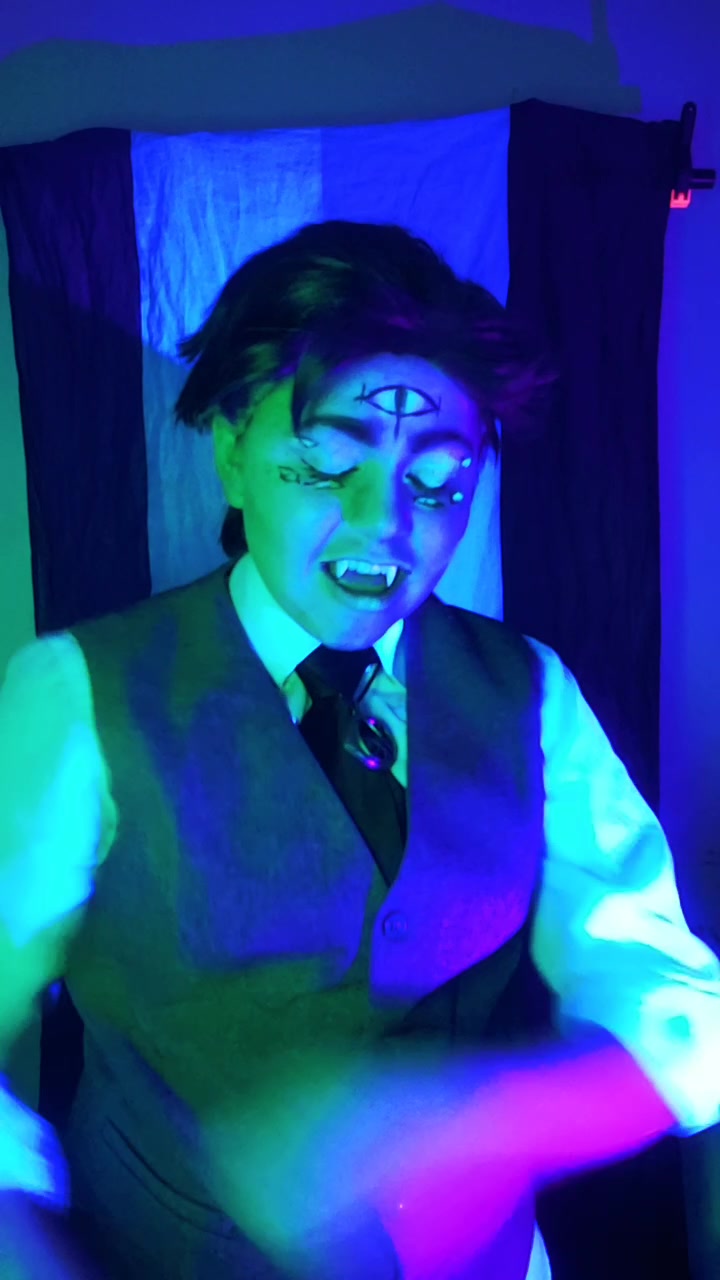 @☄️ᑕOᔕᗰOᔕA̷n̵t̷i̴g̸r̶a̴vi̴t̵y☄️