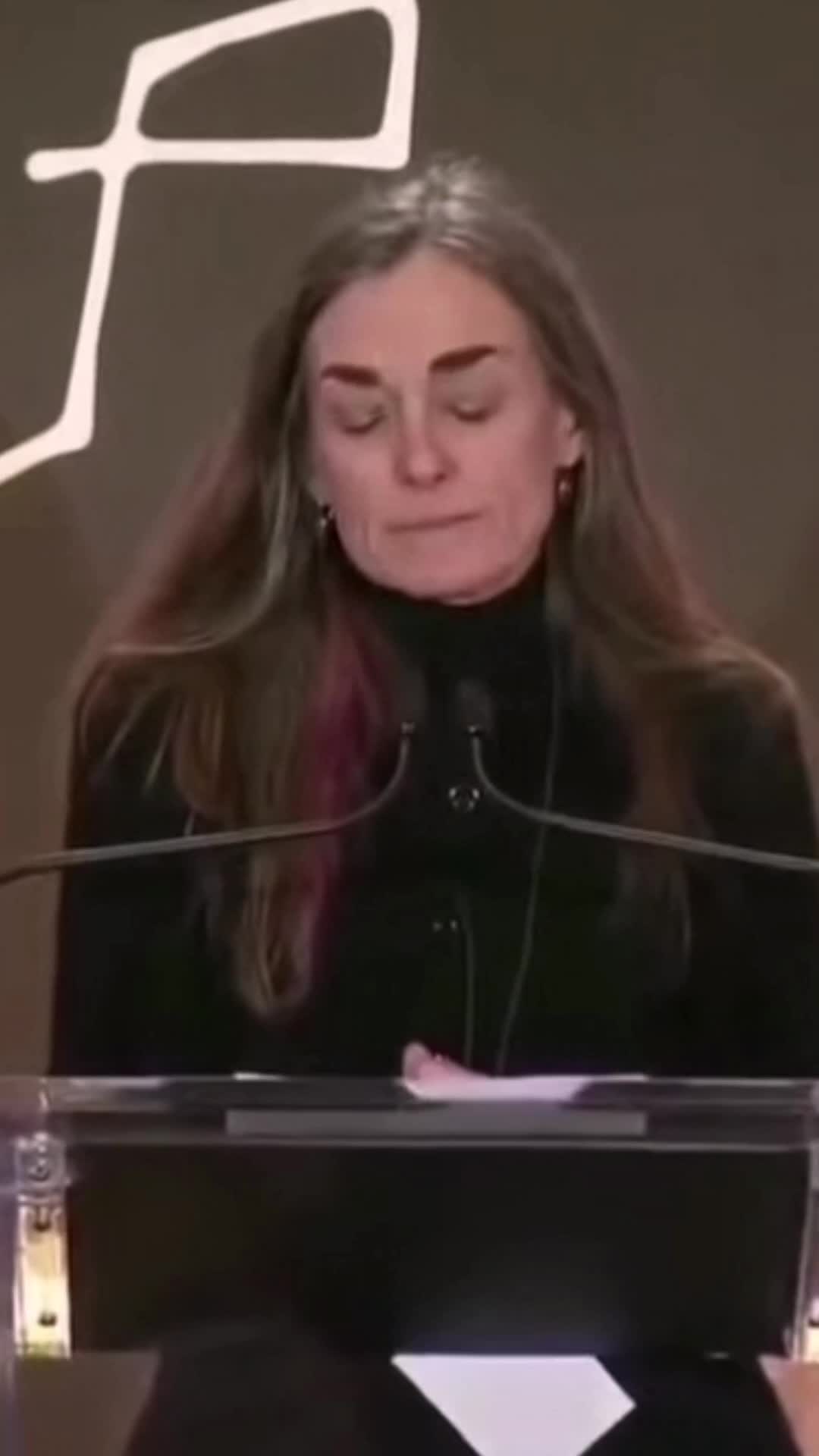 @<3