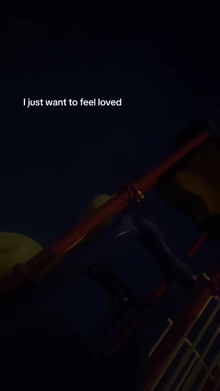 @12amsaddnes