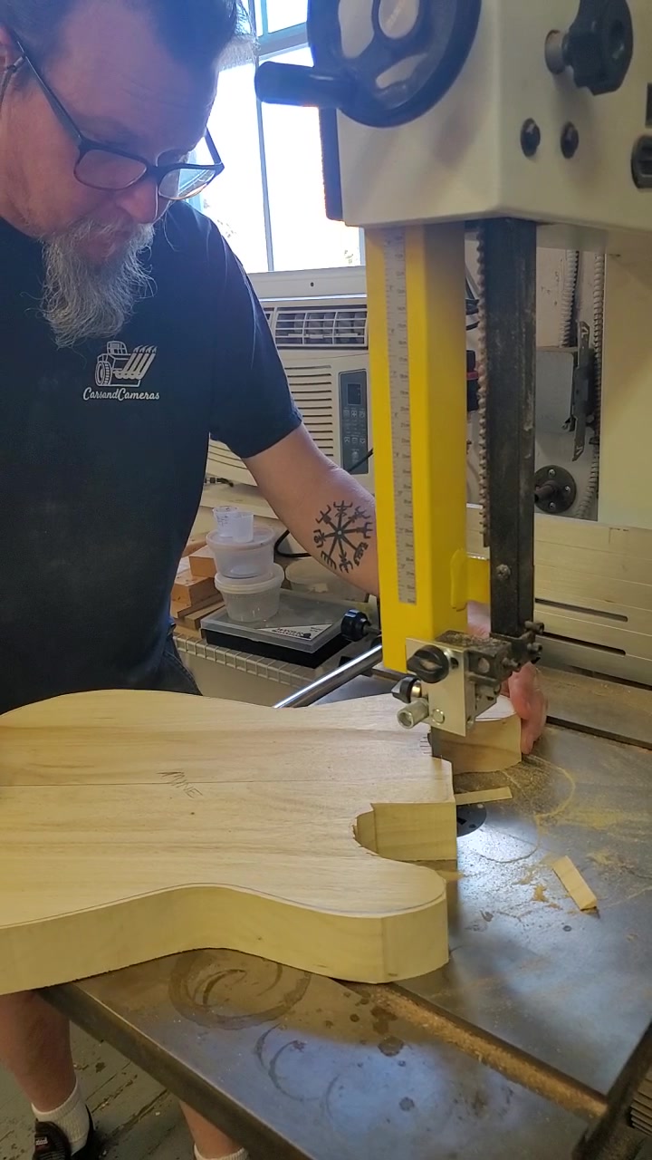@Taftys Guitars