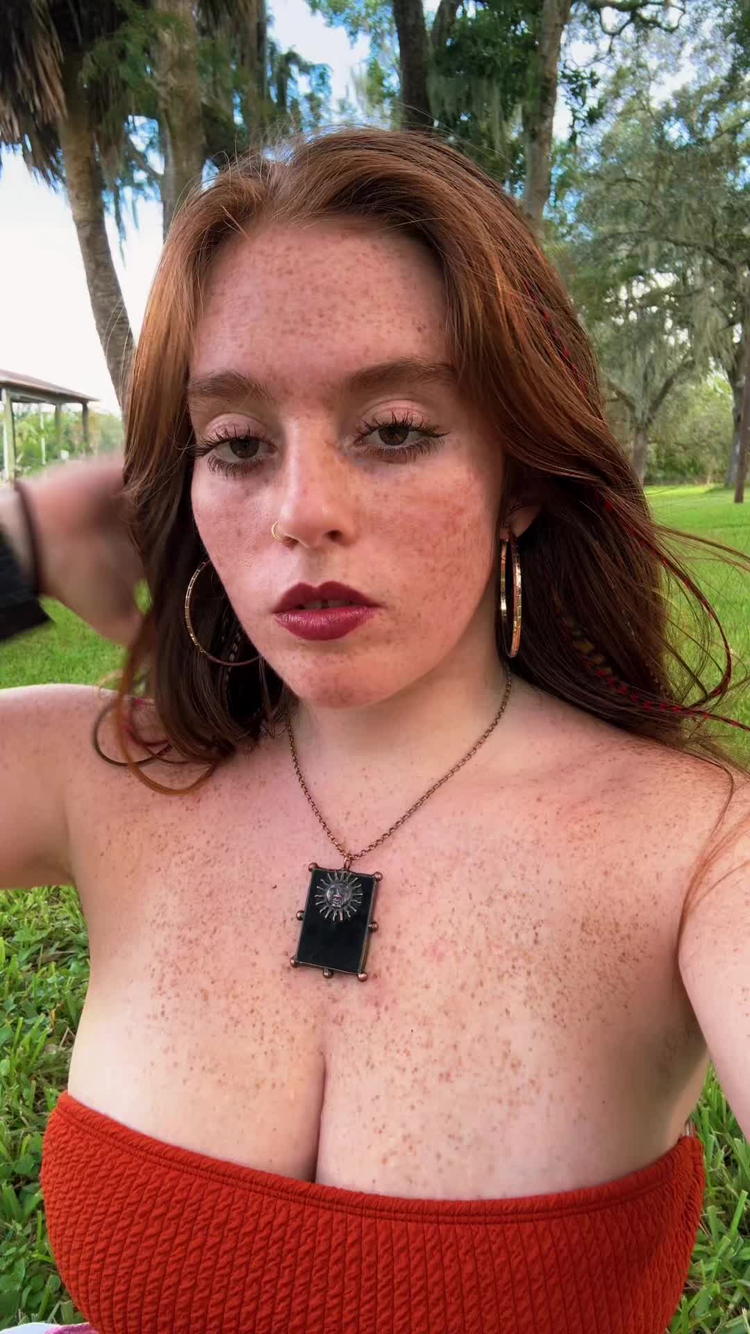 @Gabi ✧⋆˚꩜。