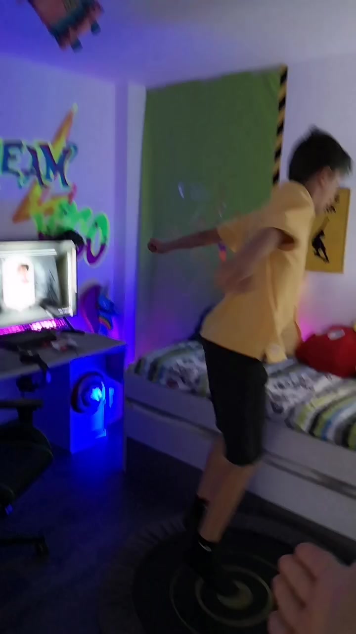 @TeamNico