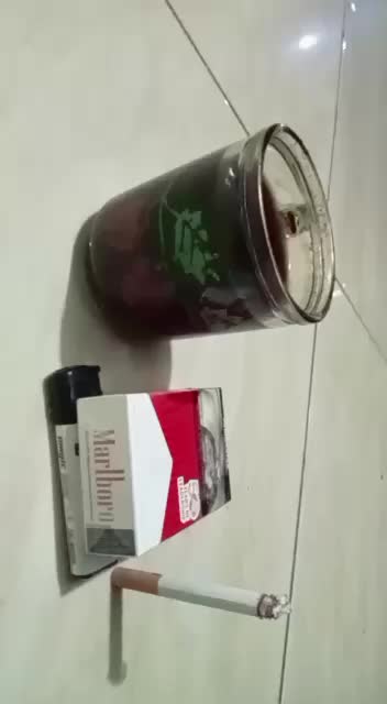 @Dari Kontak Anda.