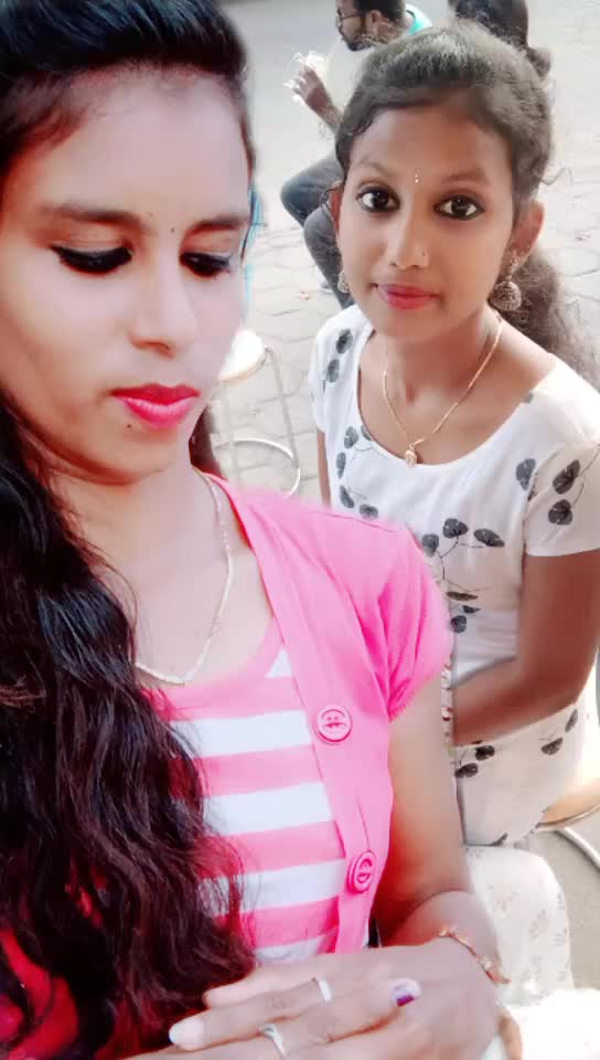 @singel ponnu soni😎