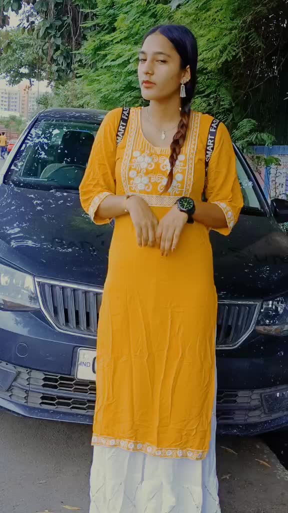 @janhvi 🥰