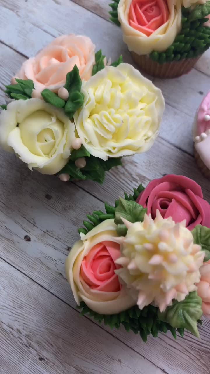 @Moon Made Cupcakes