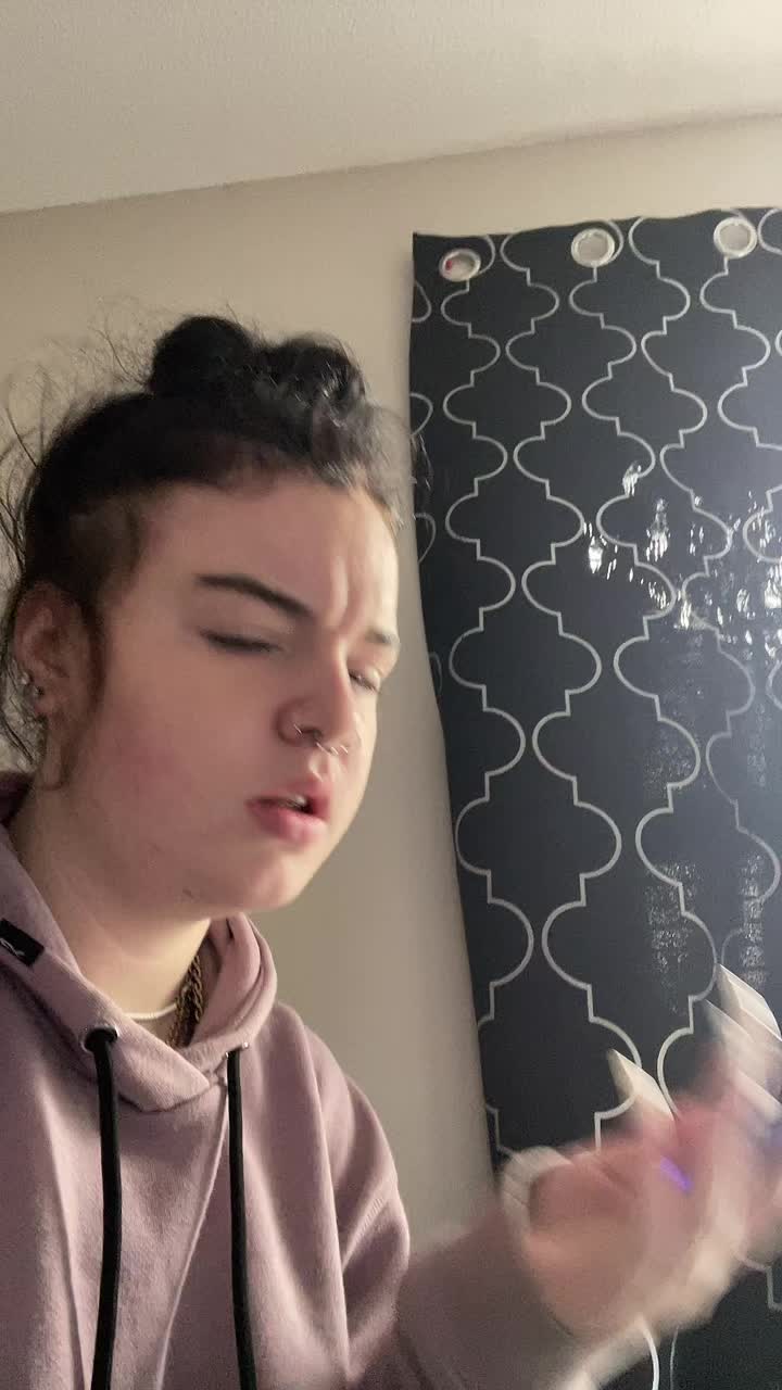 @Sierra🥵🐢