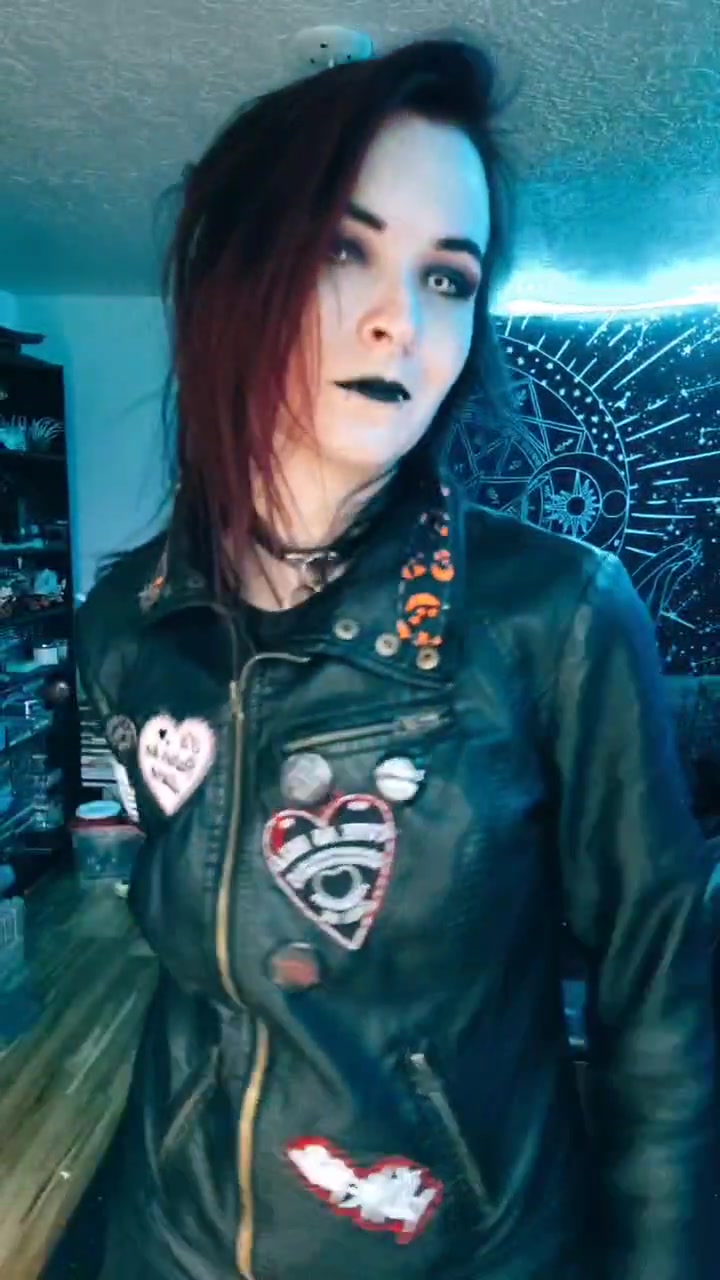@TheMorbidQueen