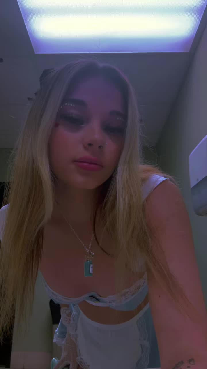 @lexie