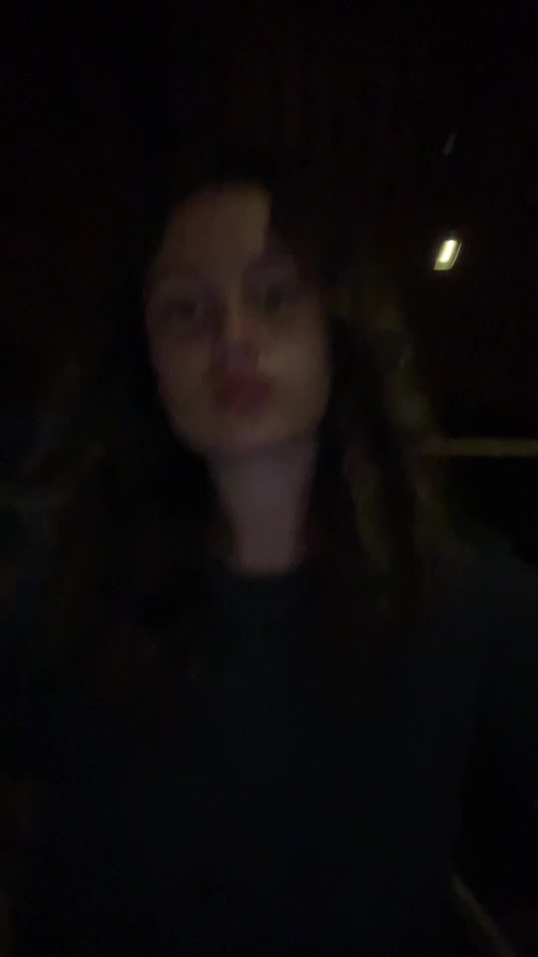 @Ava