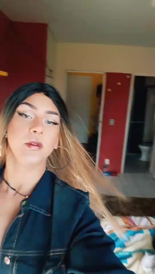 @Trixie_Doll