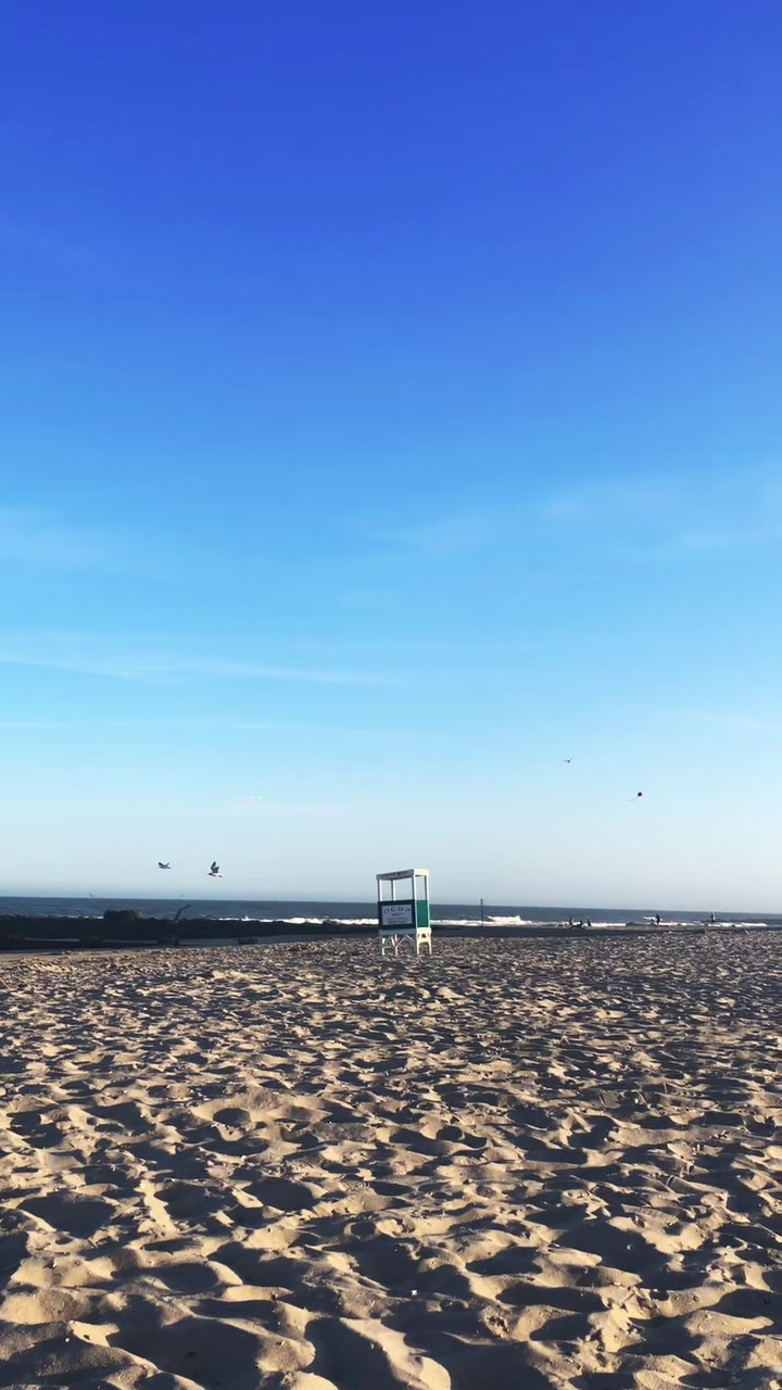 @• • •