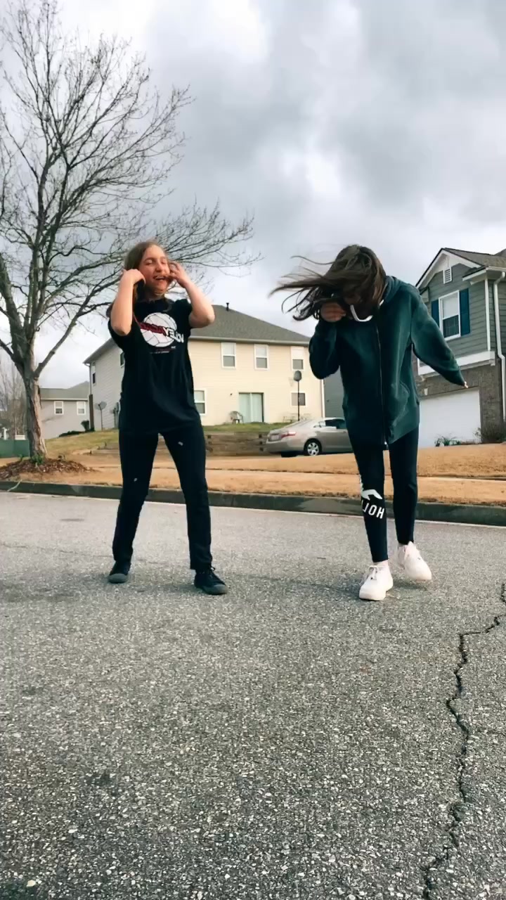 @Líłÿ⚡️🤍🪐