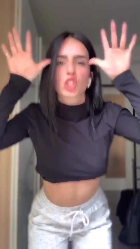 @sarasmell