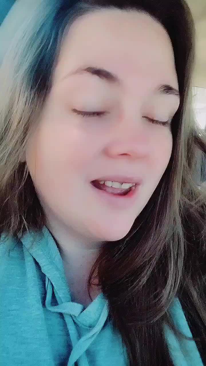 @gr33n3y3s