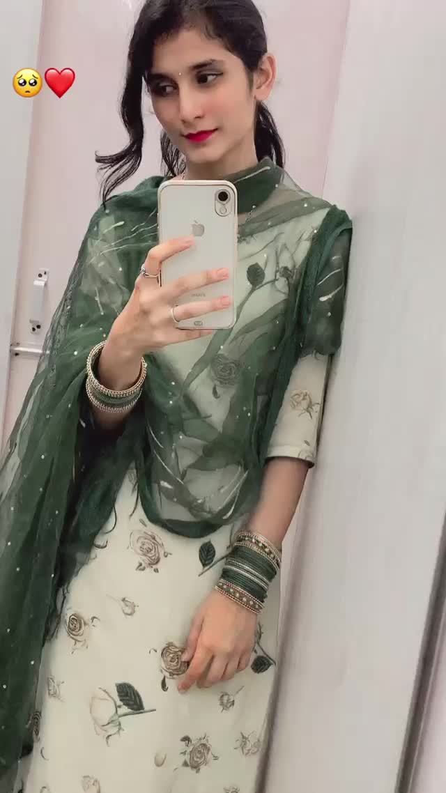 @jassika gill ๐ฆ