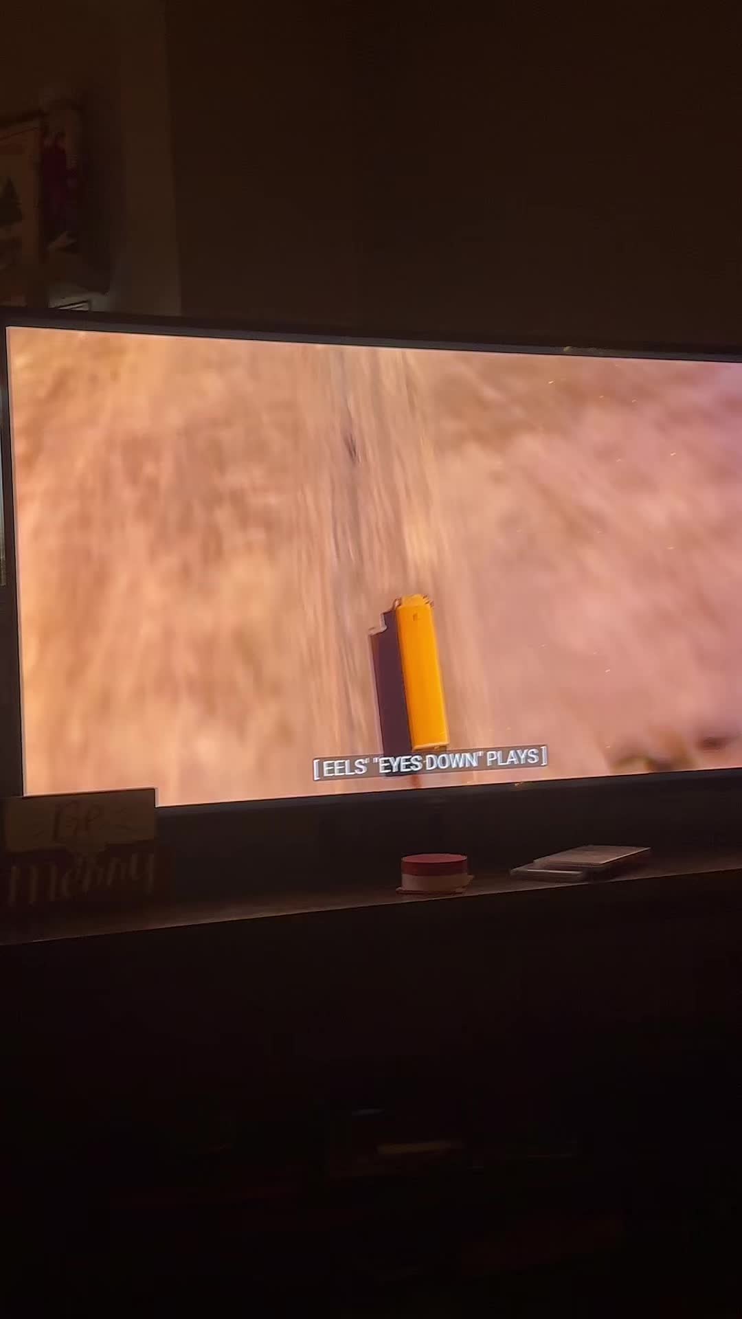 @HolesTikTok