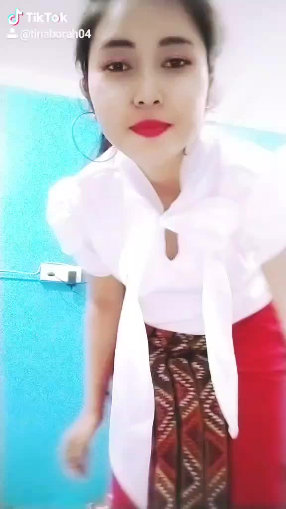 @tinaborah
