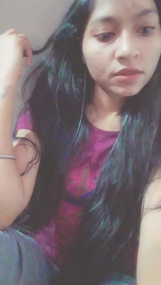 @kdivya_