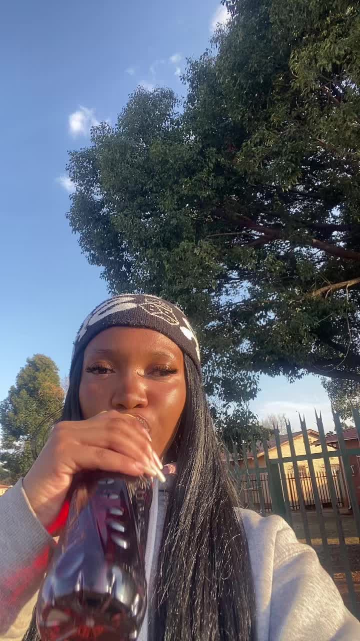 @thethronee