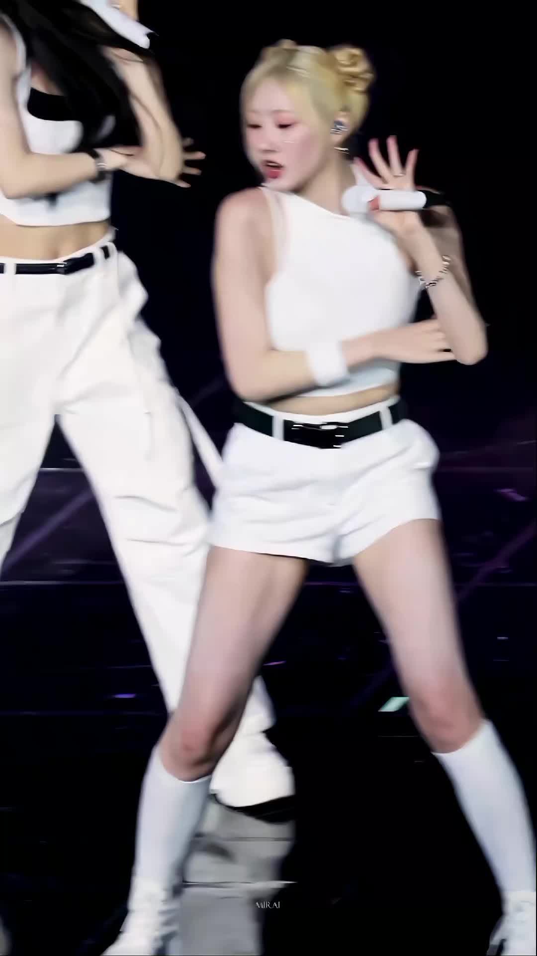 @ısa | 𝐏𝗨̶𝗥۪̅𝗘𝐅𝗟̷𝕺ׁ𝐖⁵