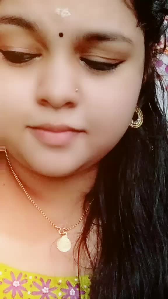 @varsha_ponnuss