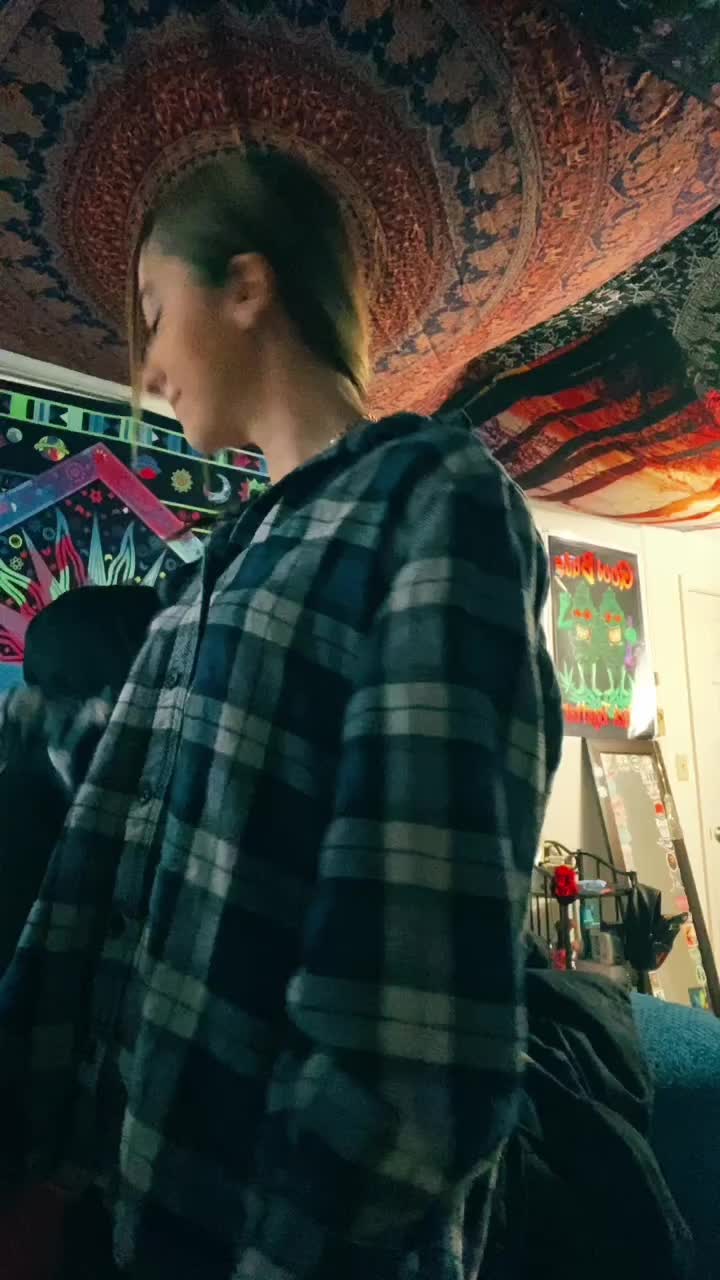 @Alex ✌︎