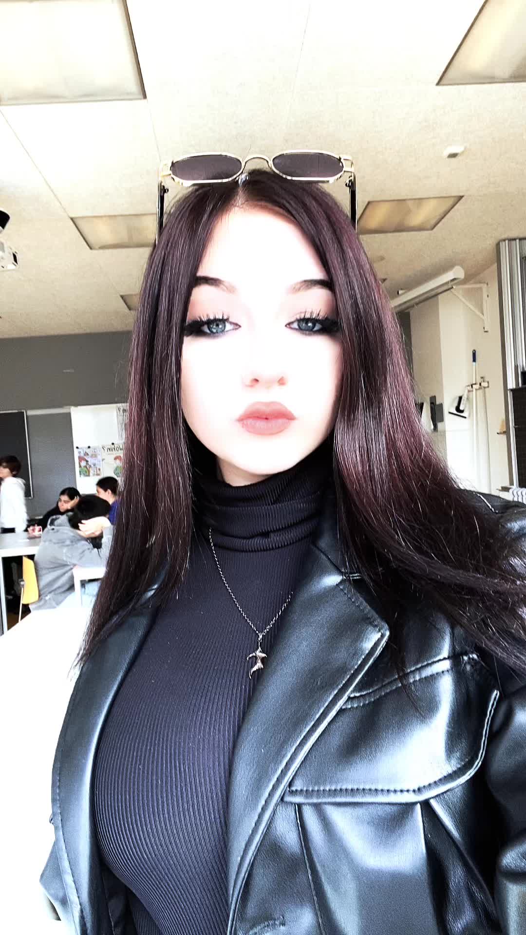 @𝓛💋