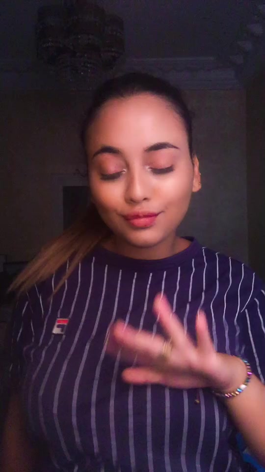 @Lariffienne