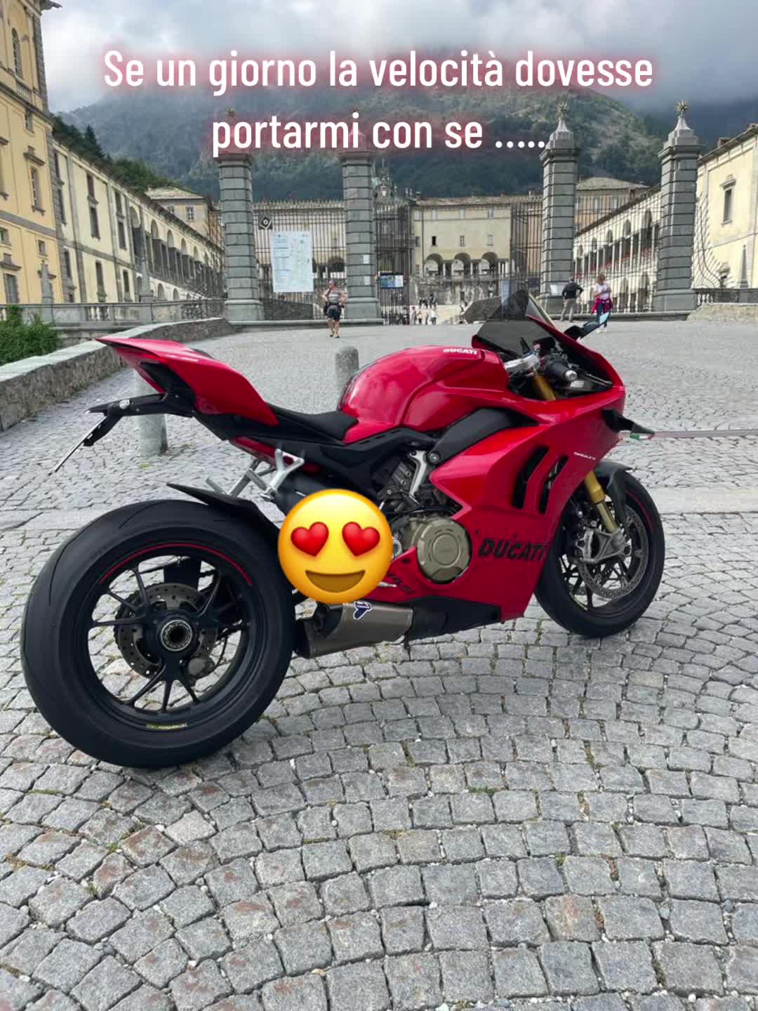 @❤️Ducati in love❤️🖤💙