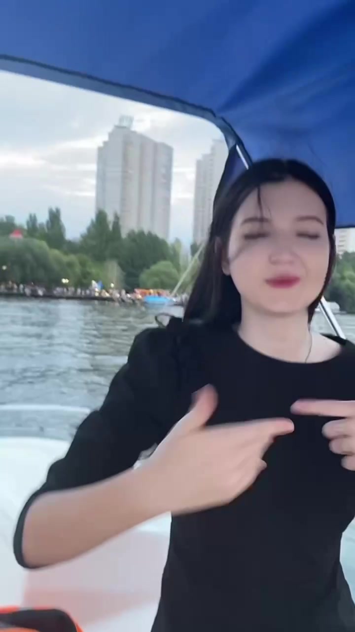 @𝓥𝓲𝓴𝓪