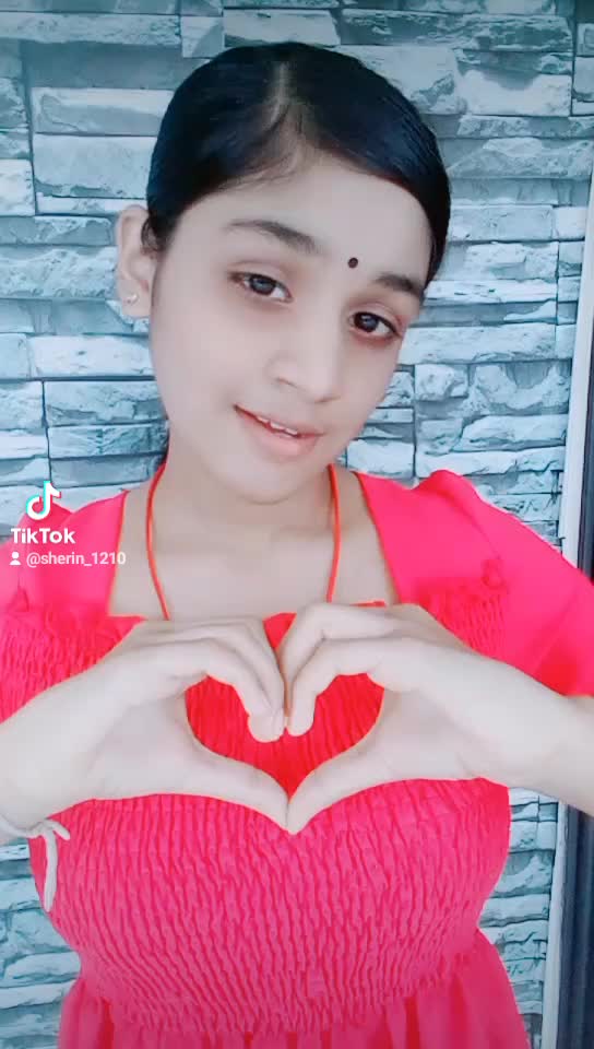 @😍Sherin Priyashinii😍